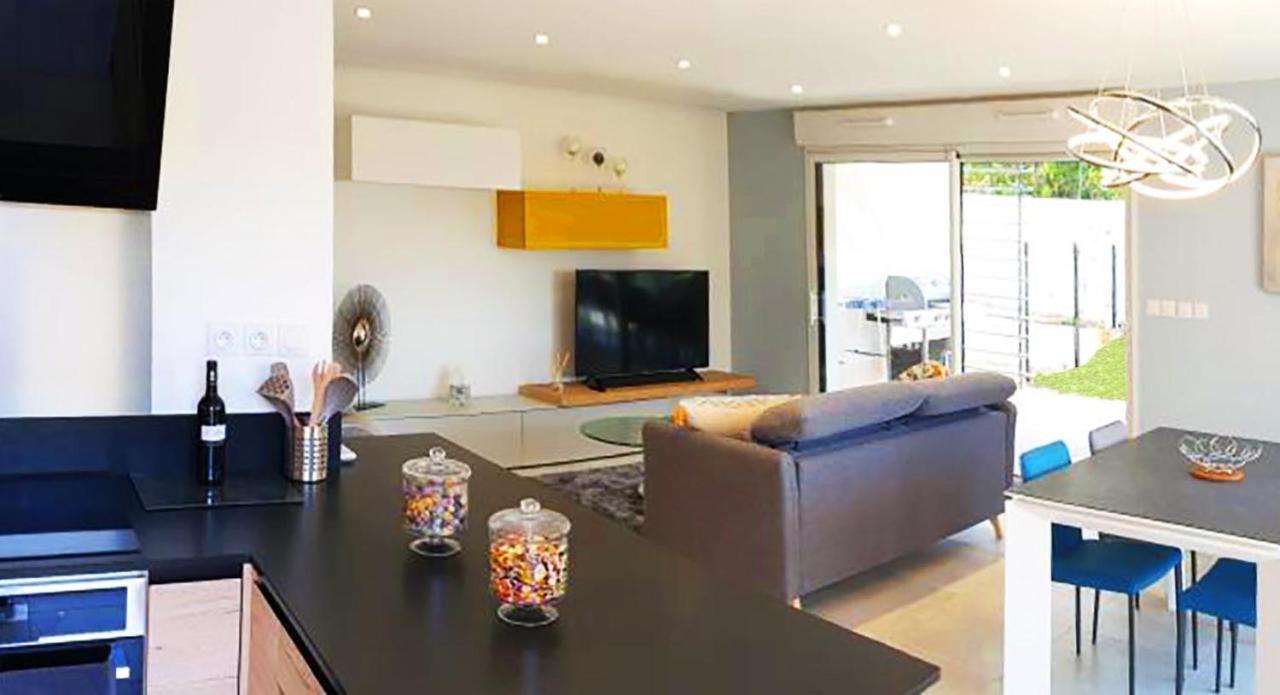 T3 neuf avec Grand Jardin - proche des plages Saint-Cyr-sur-Mer Exterior foto