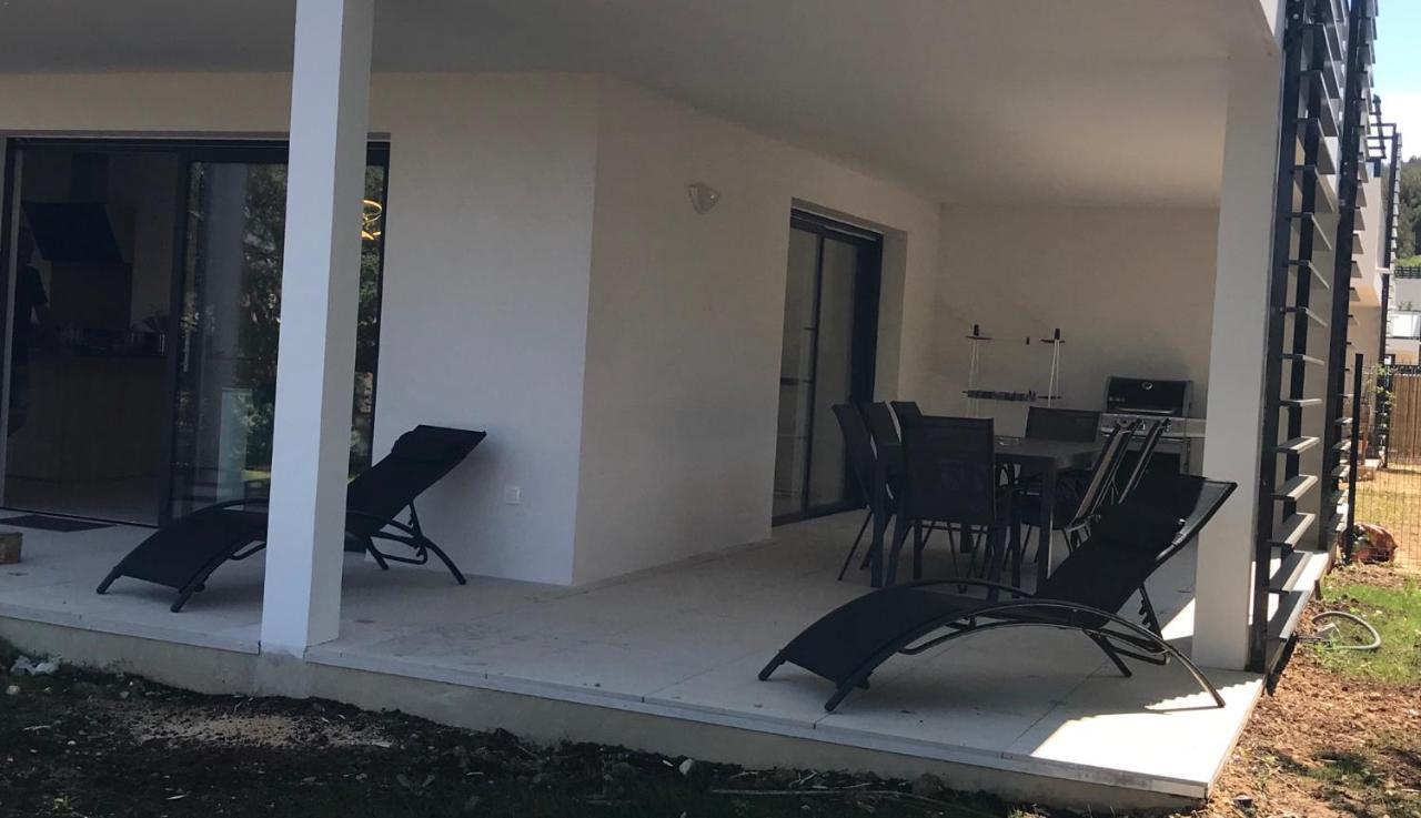 T3 neuf avec Grand Jardin - proche des plages Saint-Cyr-sur-Mer Exterior foto